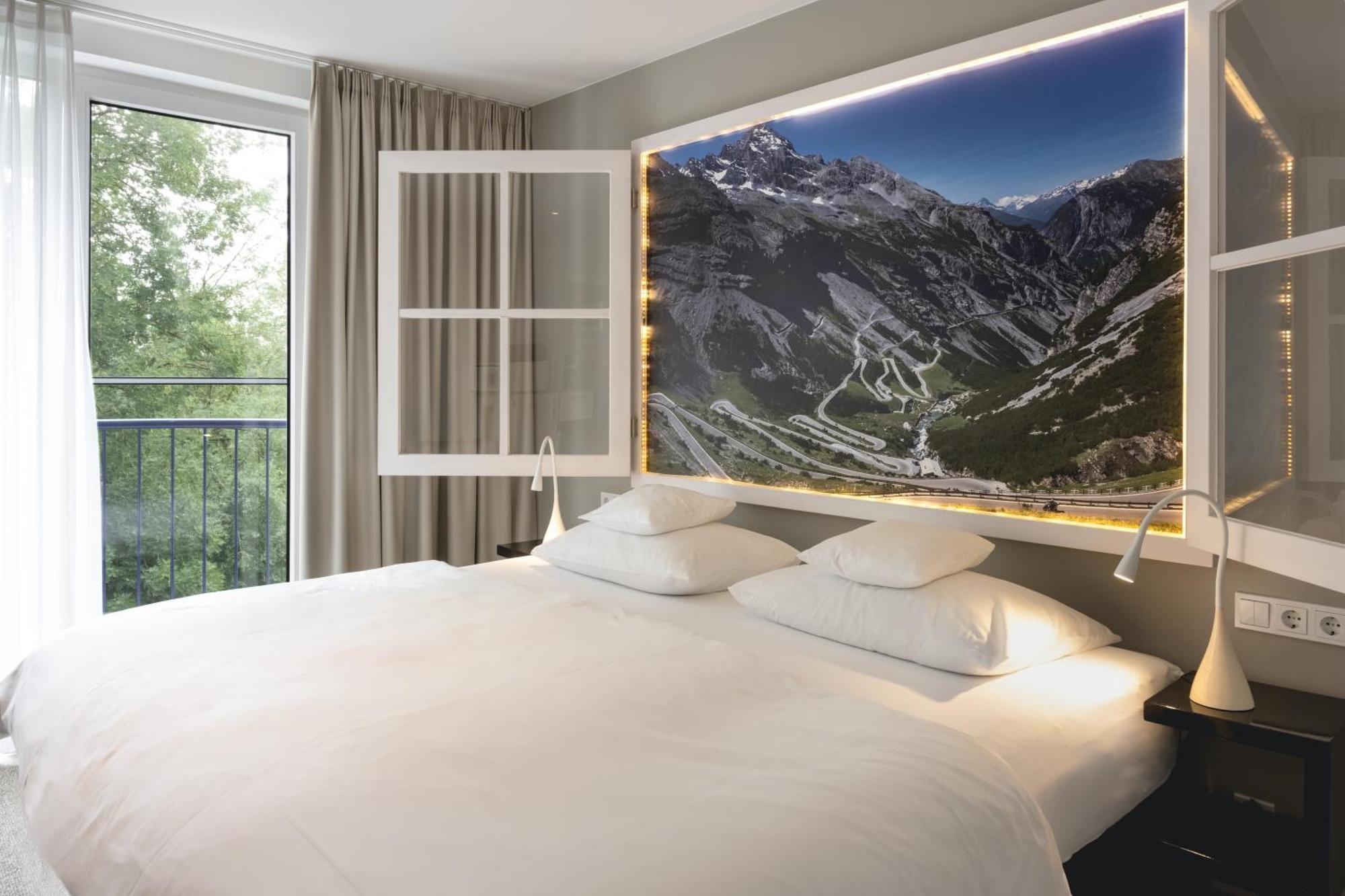 Sport- & Seminarhotel Glockenspitze Altenkirchen  Buitenkant foto